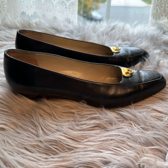 Vintage Salvatore Ferragamo Black Leather Pumps - Picture 5 of 8